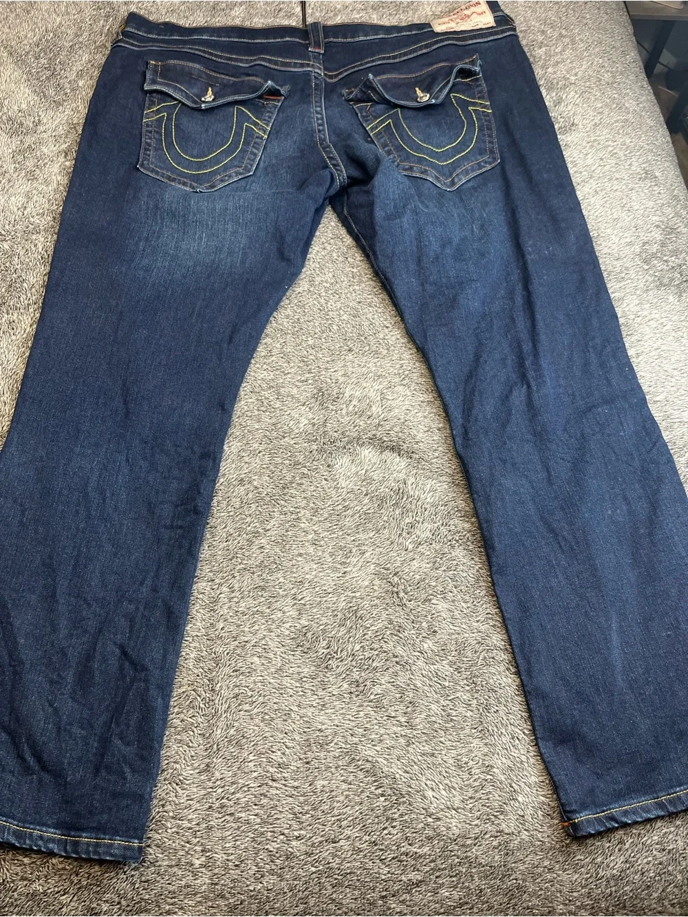 True Religion Ricky Relaxed Straight Jeans Dark Wash Size 42 (Measures 44)